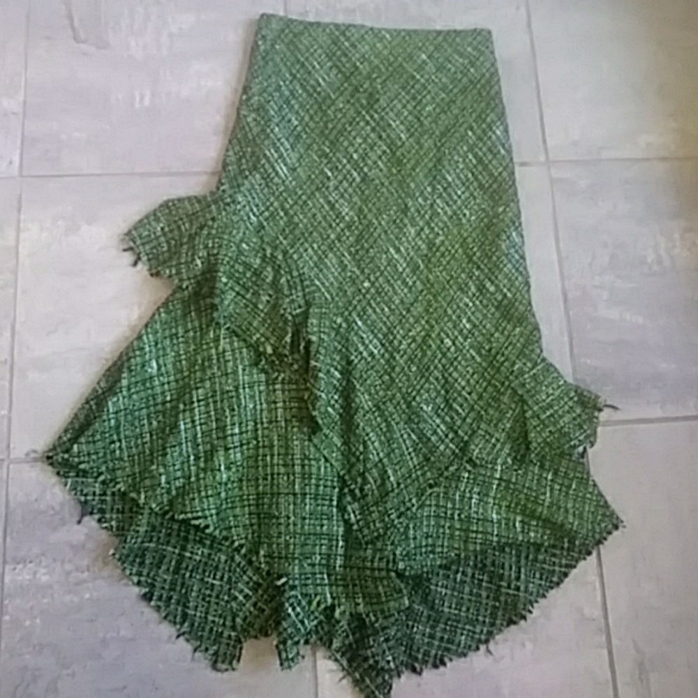 D.EXTERIOR ASYMMETRICAL TECTETURED GREN SKIRT, SML